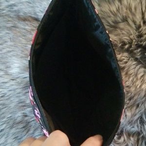 kate spade Bags - Kate Spade Make Up Bag kate spade Bags - Kate Spade Make Up Bag